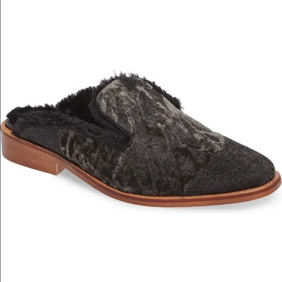 NEW Free People faux fur mule 6 - Picture 4 of 8